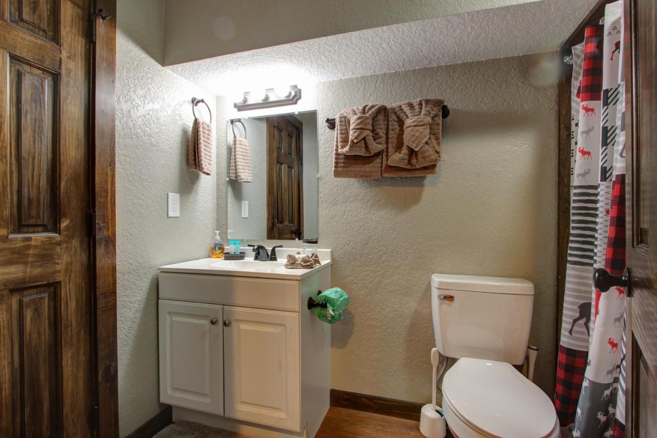 3 Master Bedrooms - Sleeps 10 - Location - Game Room - Hot Tub Pigeon Forge Buitenkant foto