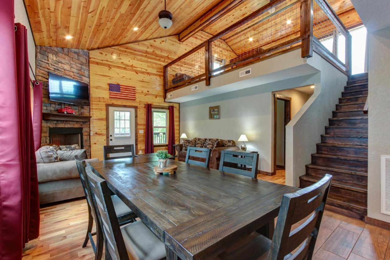 3 Master Bedrooms - Sleeps 10 - Location - Game Room - Hot Tub Pigeon Forge Buitenkant foto