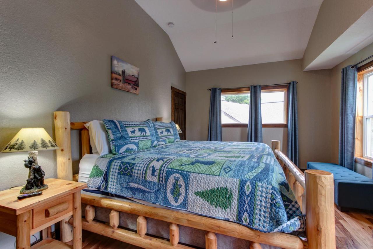 3 Master Bedrooms - Sleeps 10 - Location - Game Room - Hot Tub Pigeon Forge Buitenkant foto