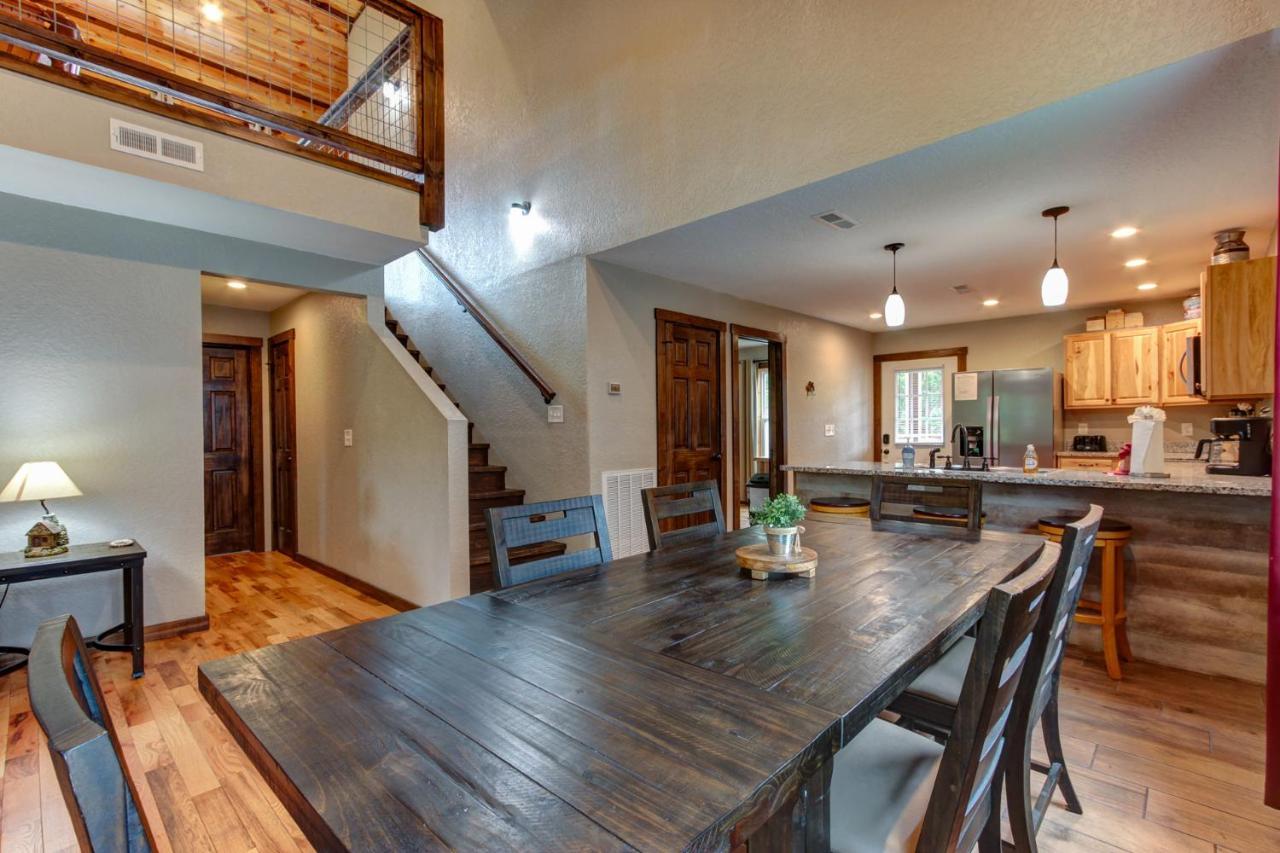 3 Master Bedrooms - Sleeps 10 - Location - Game Room - Hot Tub Pigeon Forge Buitenkant foto